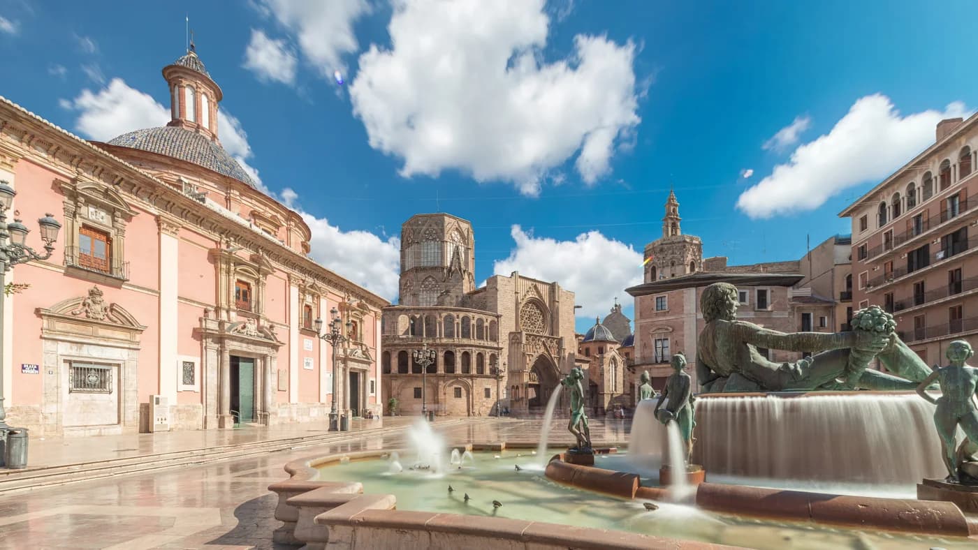 Plaza de la Virgen in Valencia